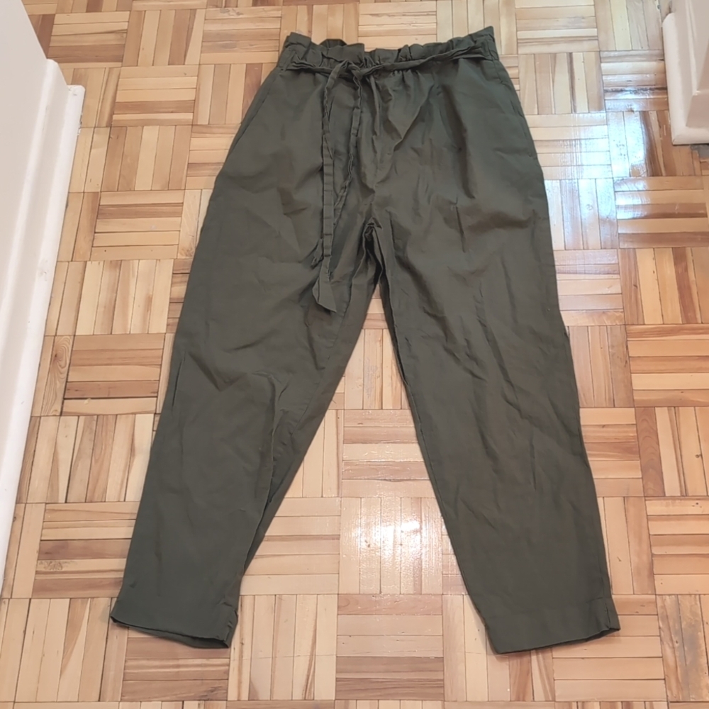 Zara khaki pants size XS
